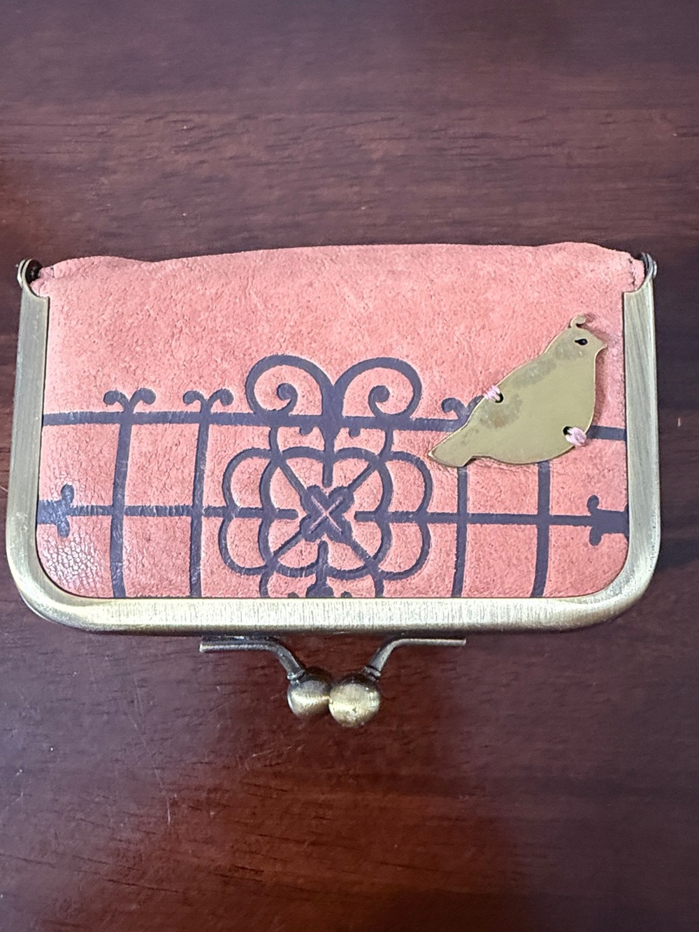 Women’s Fossil Purse Accessories. Tan with Bird Accent. EUC - Picture 5 of 16